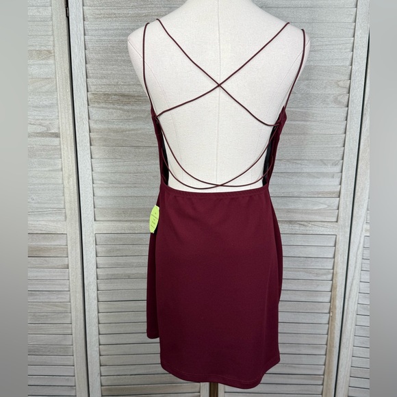 WINDSOR Bodycon Mini Slip Dress with Strappy Back Dark Garnet-Large - Picture 2 of 2